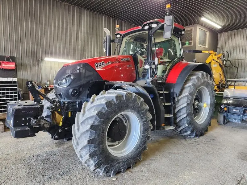 Case IH Optum 300 CVX 2022