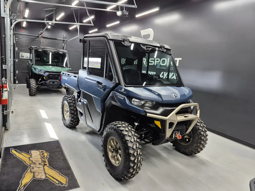 Can-Am VCC 2025 DEFENDER LTD CAB HD10 2025