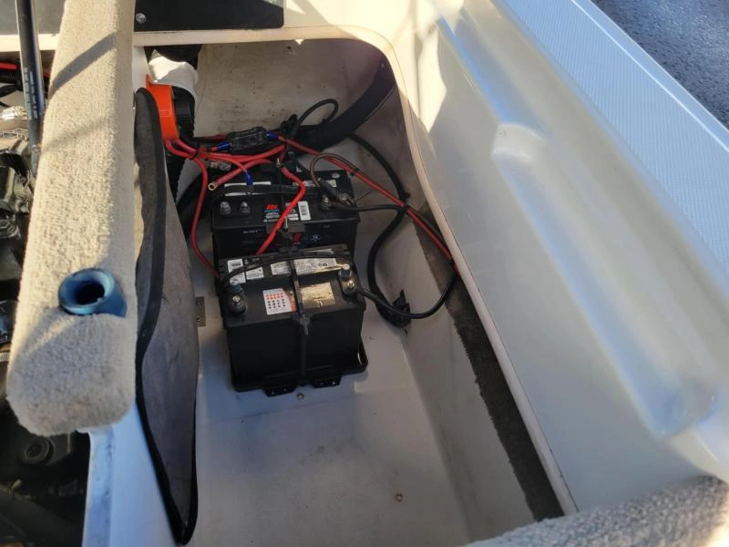 2005 Sea Ray 205br alt