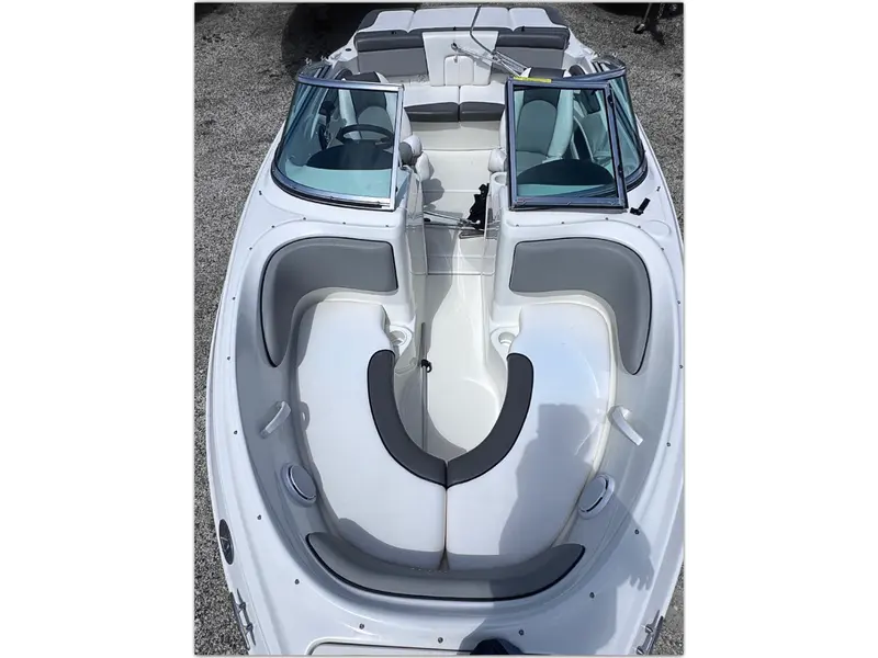 2011 Sea Ray 205 Sport