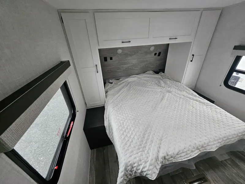 2025 Venture RV Sienna 271VBH MEILLEUR PRIX AU QUÉBEC thumbnail 9
