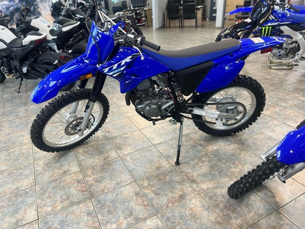 2025 Yamaha Tt-r 230 alt