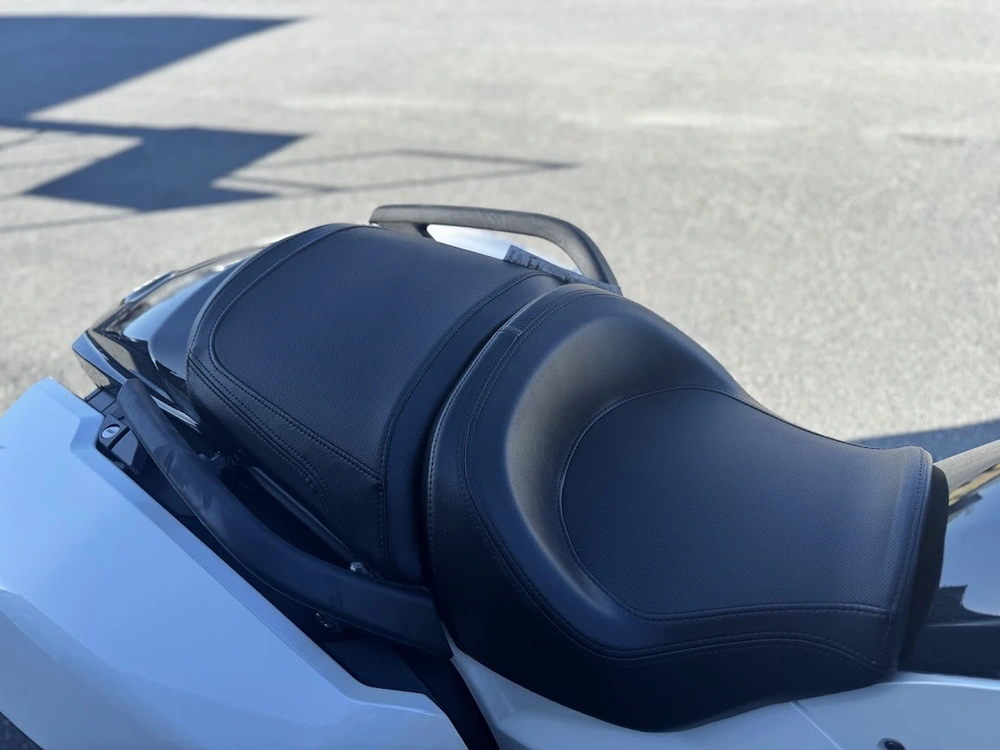 Can-am F3-t 2024 alt