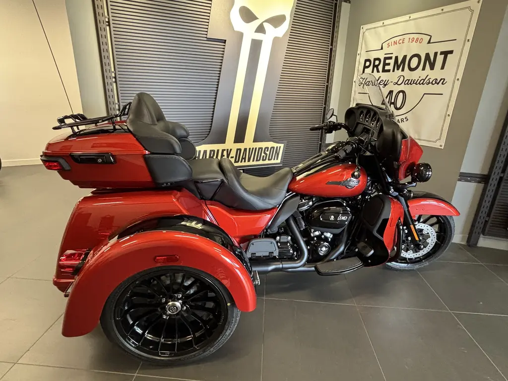 Harley-Davidson FLHTCUTG Tri Glide Ultra 2025 - FLHTCUTG