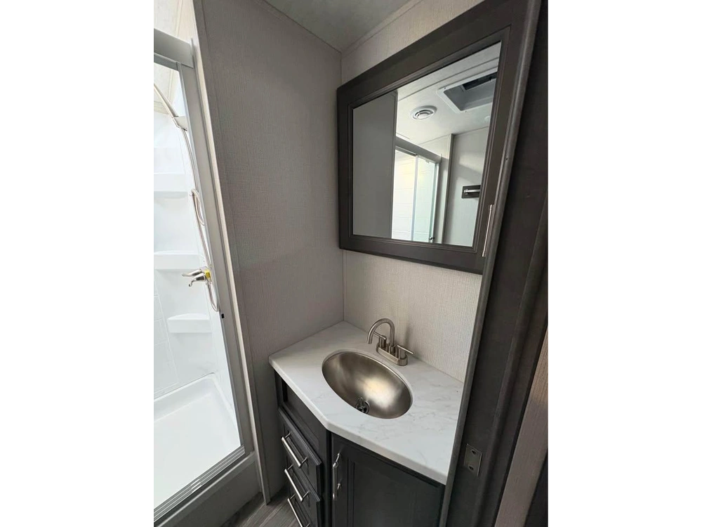 2024 Keystone Rv Cougar 25mle alt