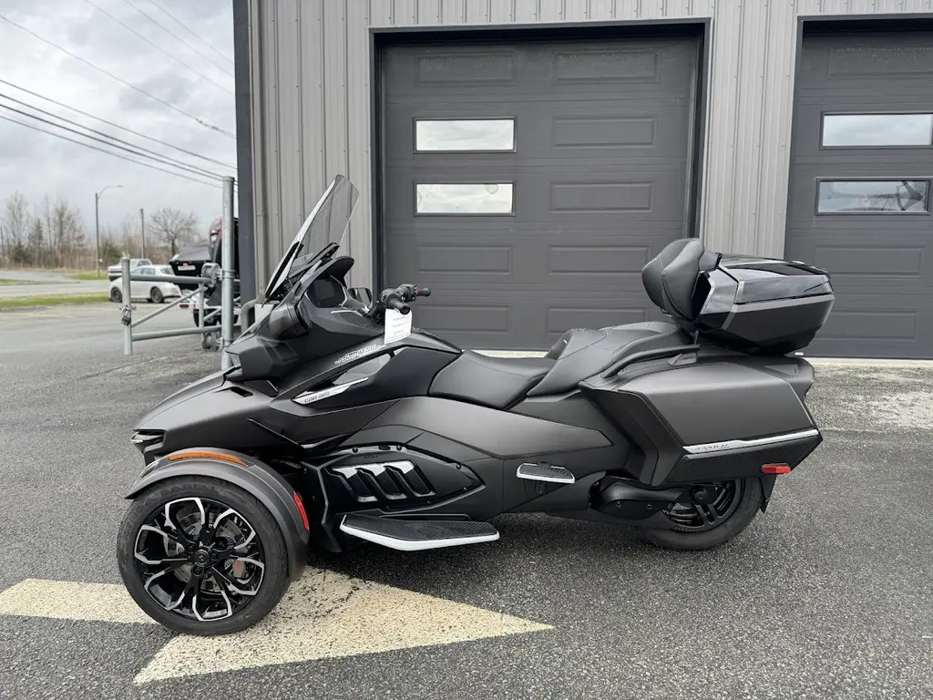 2024 Can-Am RT Limited