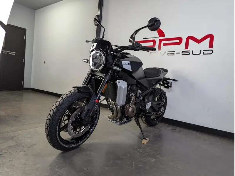 2025 HUSQVARNA SVARTPILEN 801 *2.99% SUR 60 MOIS