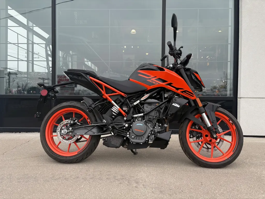 2020 KTM DUKE 200 MOTO NEUVE