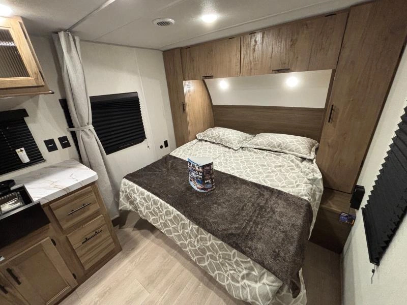 2025 Cherokee Grey Wolf 22mkse alt