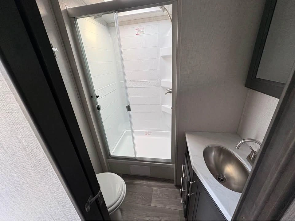 2024 Keystone Rv Cougar 25mle alt