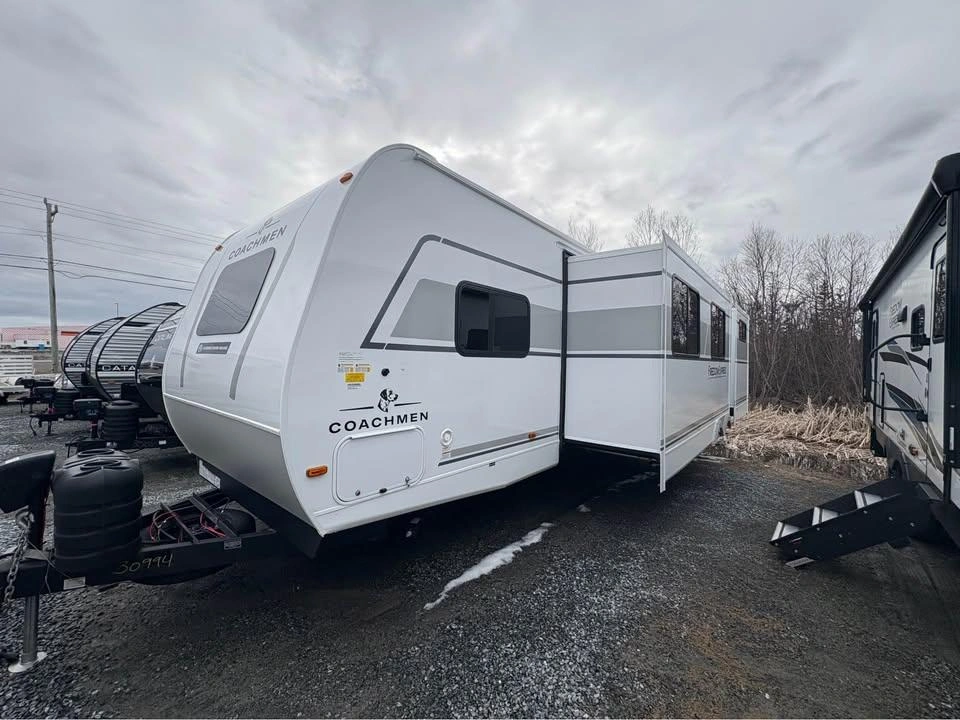 2025 Coachmen Fr. Express 31se alt