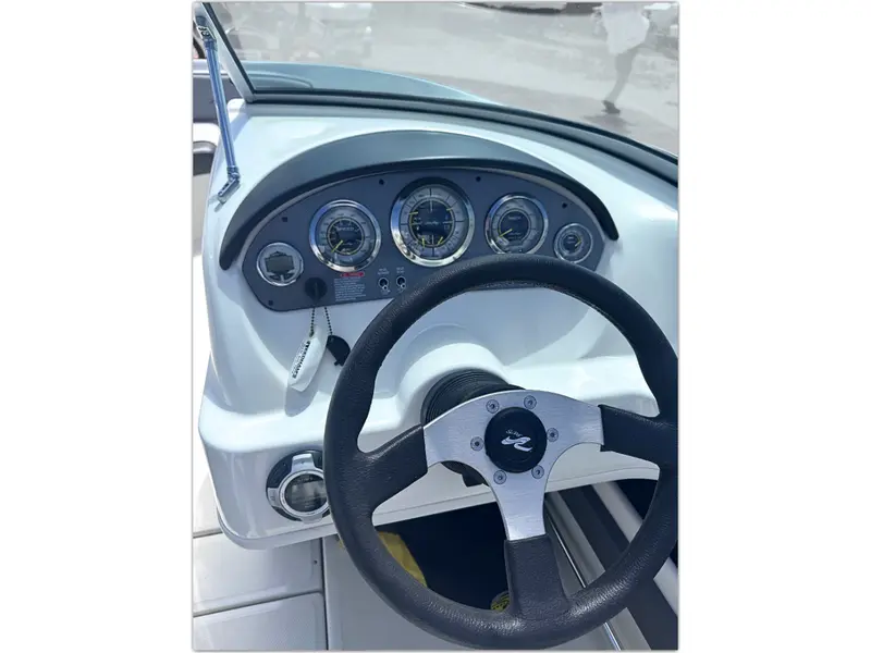 2011 Sea Ray 205 Sport