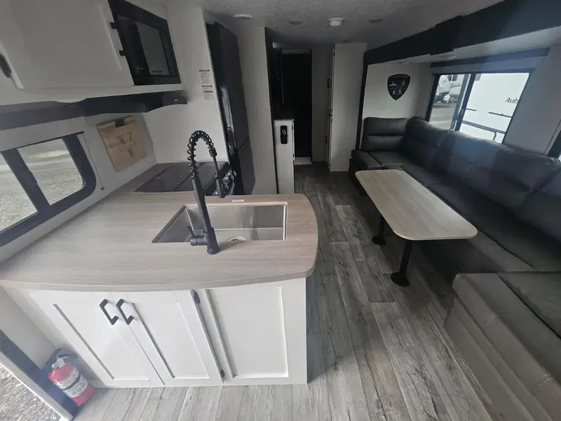 2025 Venture RV Sienna 281VQB MEILLEUR PRIX AU QUÉBEC thumbnail 5