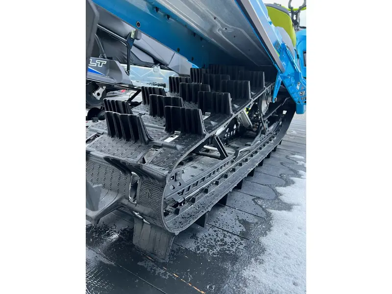 2018 Ski-Doo Summit X 165 850 E-TEC
