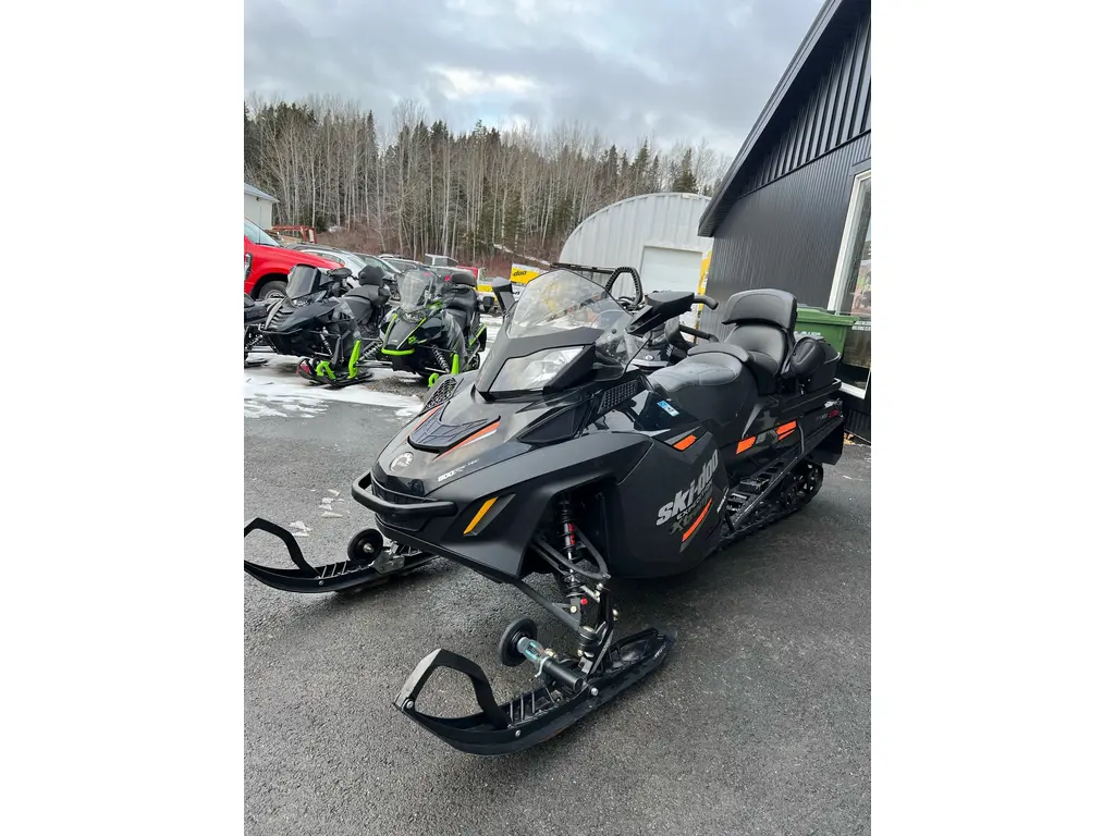 2017 Ski-Doo Expedition Extreme 800R E-TEC