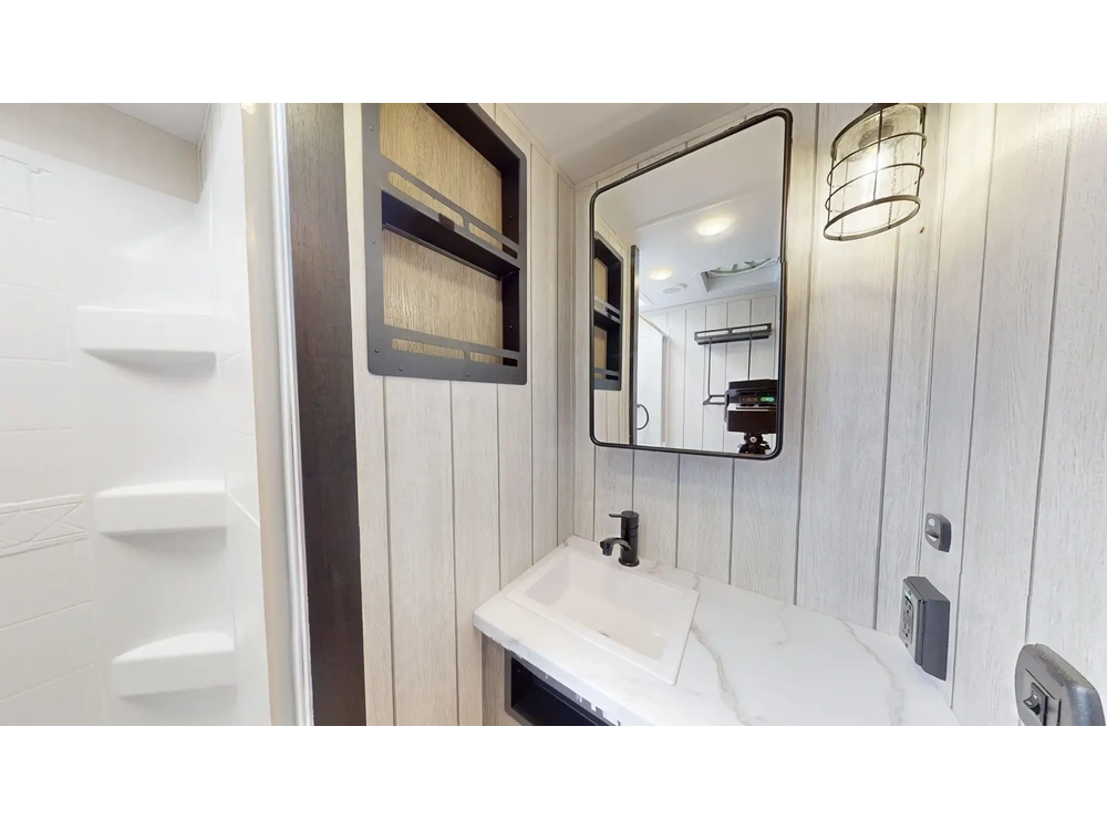 Arctic Wolf 27sgs 2025 alt