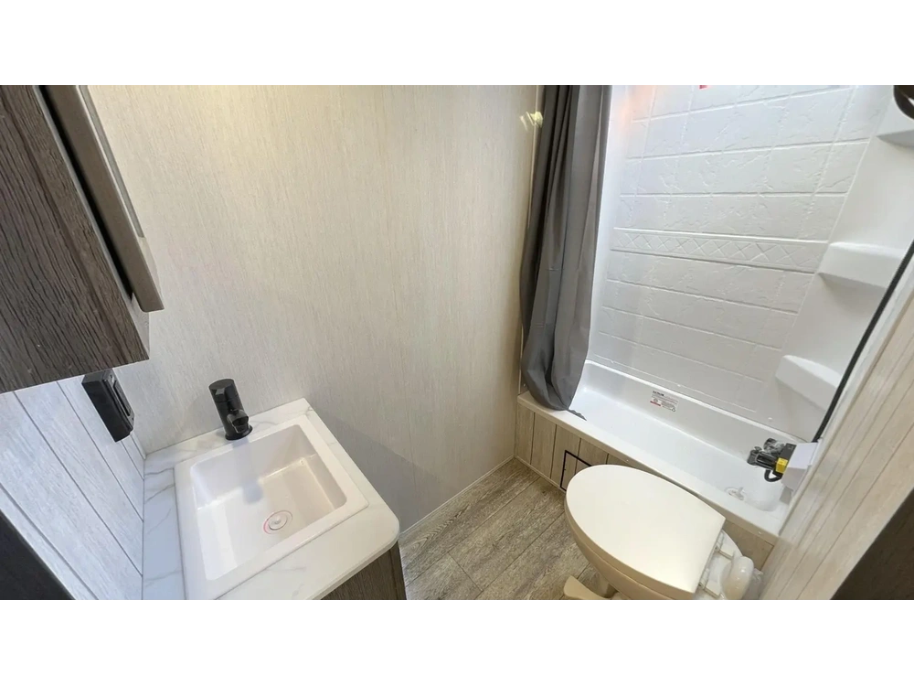 Alpha Wolf 23dbh 2025 alt