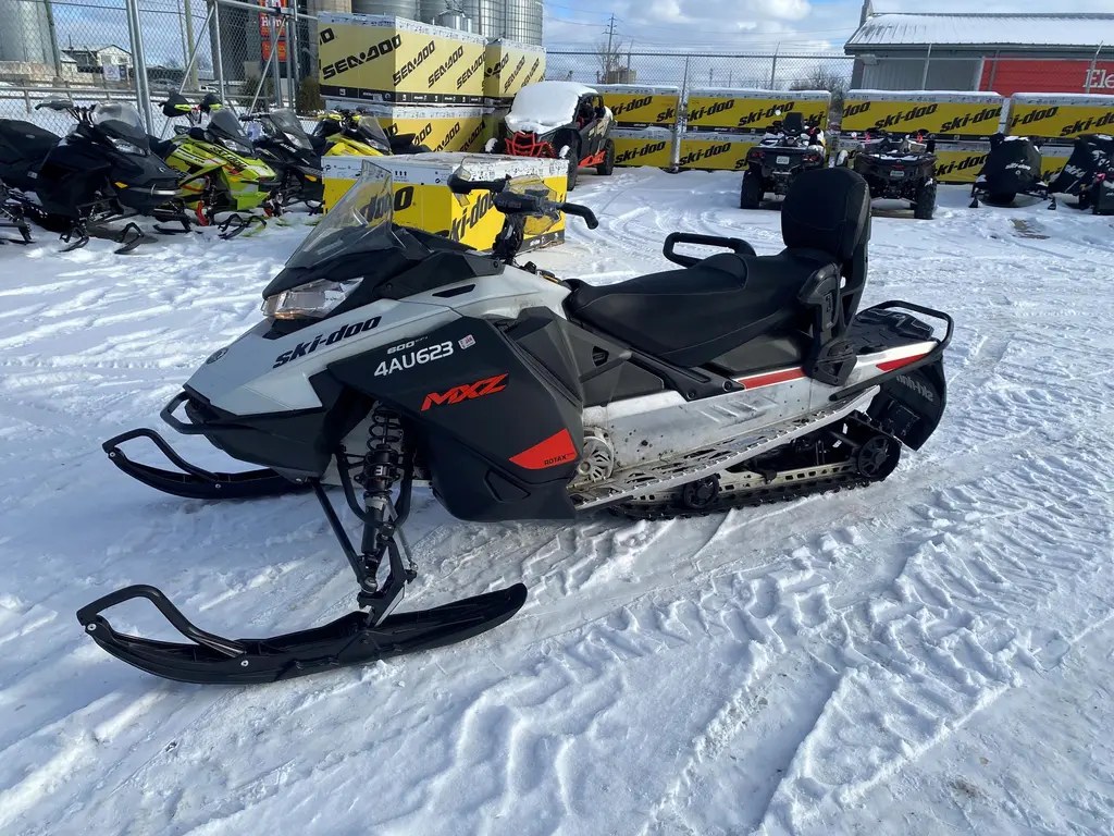 2021 Ski-Doo MXZ Sport 129″ 600 EFI