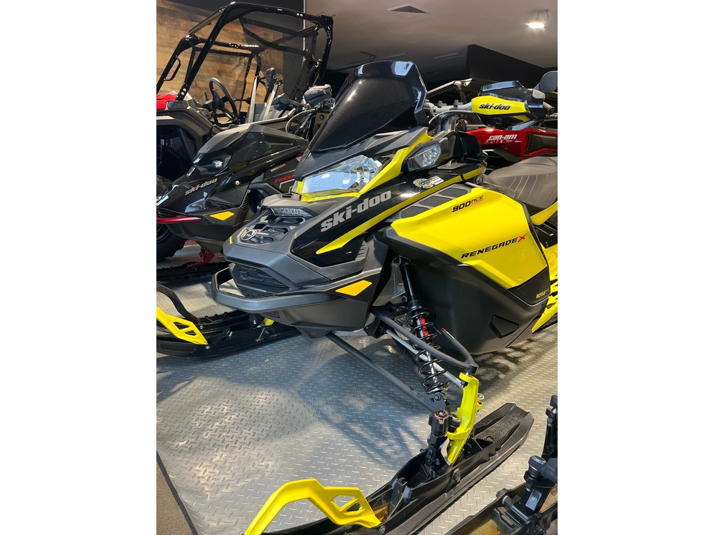 Ski-doo Renegade X 900 Ace Turbo 2021 alt