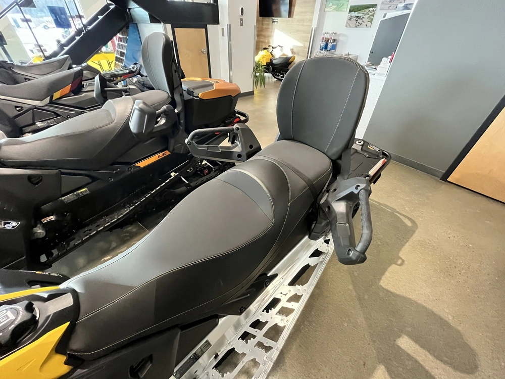2025 Ski-doo Expedition Sport 900 Ace alt