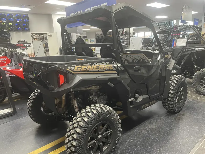 2023 Polaris GENERAL XP 1000 PREMIUM - BLACK CRYSTAL