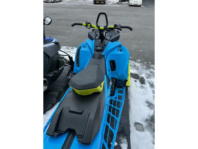 2018 Ski-Doo Summit X 165 850 E-TEC
