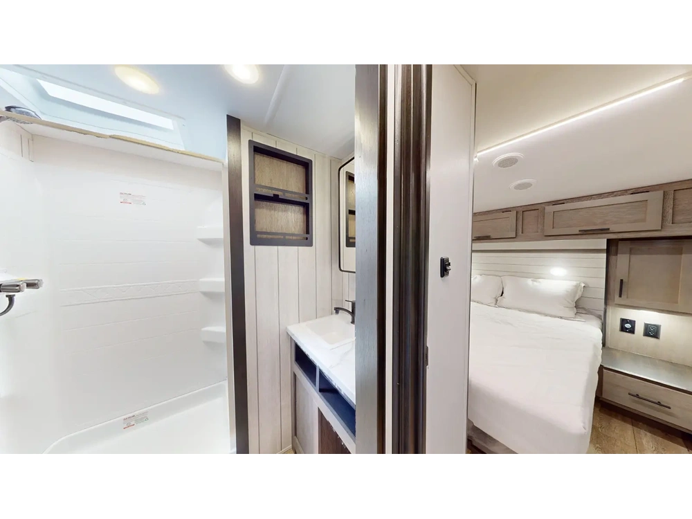 Arctic Wolf 27sgs 2025 alt