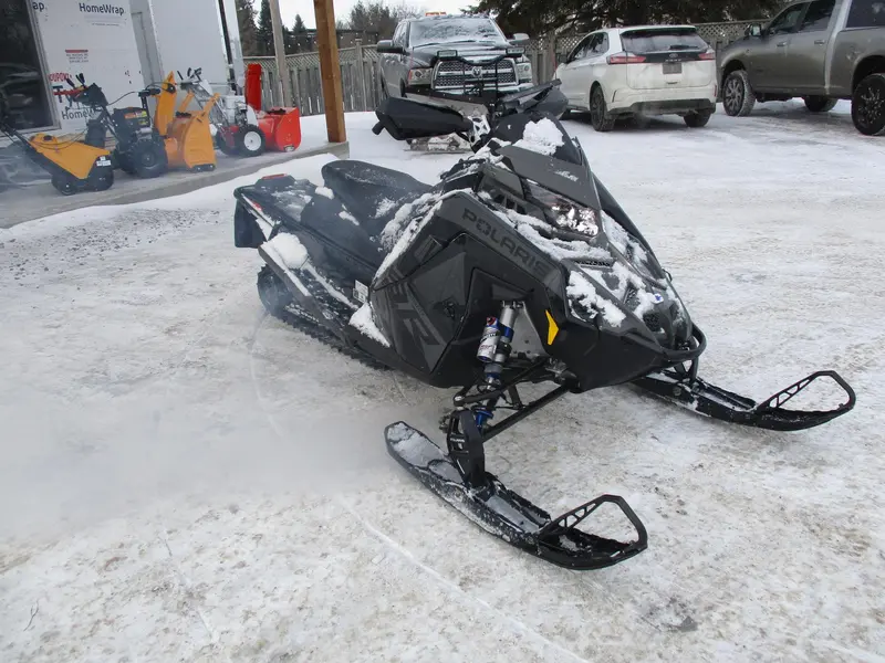 2025 Polaris matryx XCR 9R