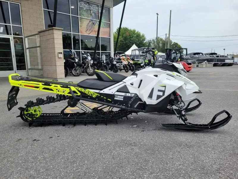 2018 Ski-Doo FREERIDE 850 165 E-TECH