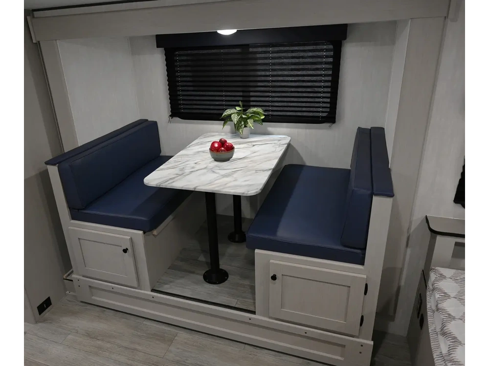 Apex 194bhs Nano 2025 alt