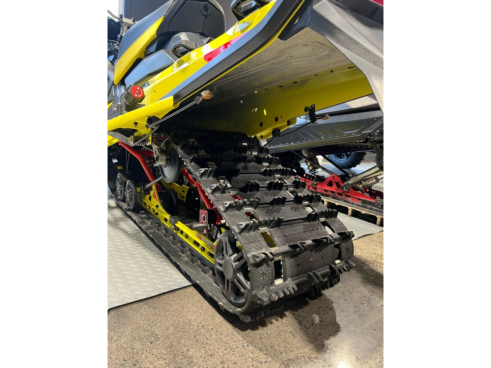 Ski-doo Renegade X 900 Ace Turbo 2021 alt