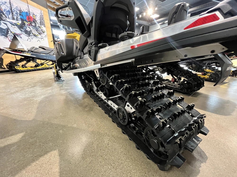 2025 Ski-doo Expedition Sport 900 Ace alt