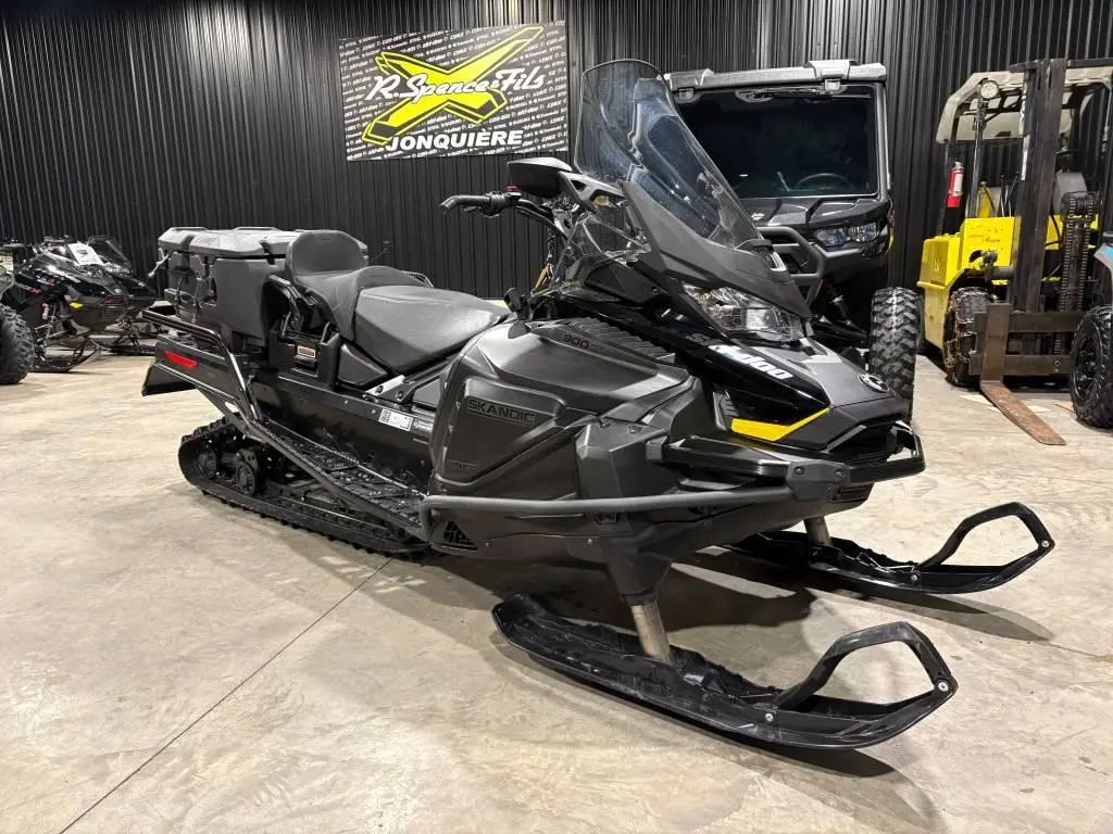 2024 Ski-Doo SKANDIC 24 » 900 ACE