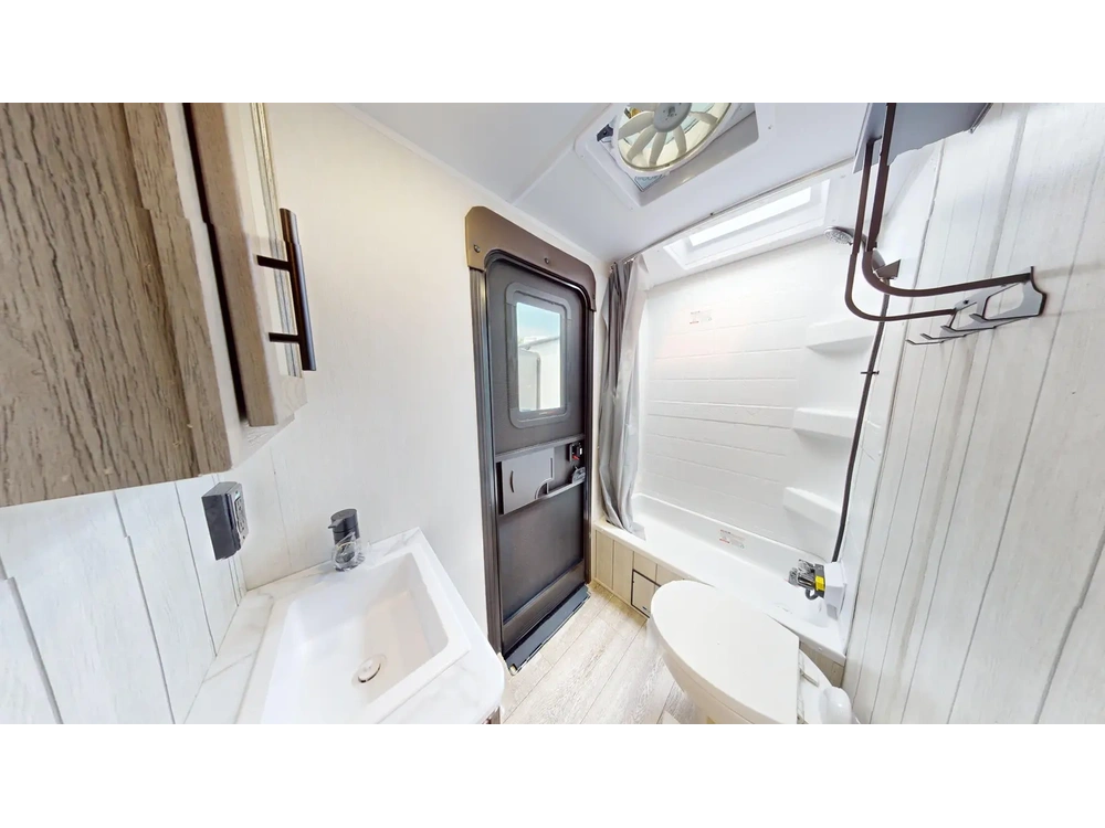 2025 Alpha Wolf 26dbh alt