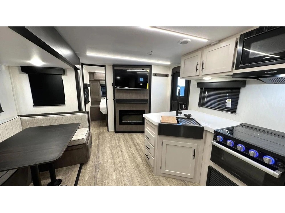 Alpha Wolf 23dbh 2025 alt