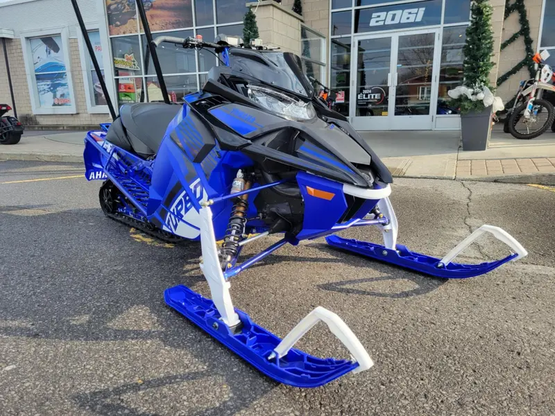 2024 Yamaha Sidewinder L-TX LE En inventaire