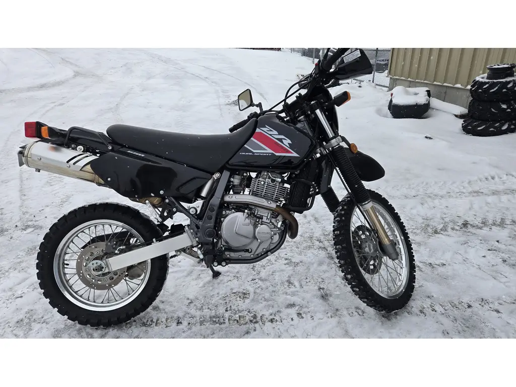 2021 Suzuki DR650SE