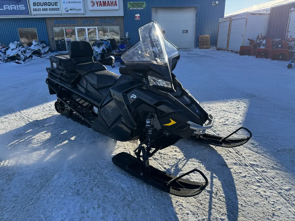 2021 Polaris 800 TITAN ADVENTURE 155X1.8,BLACK