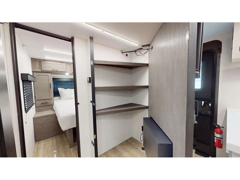 2025 Alpha Wolf 26dbh alt