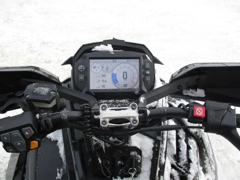 2025 Polaris matryx XCR 9R