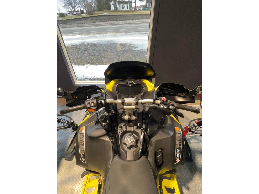 Ski-doo Renegade X 900 Ace Turbo 2021 alt