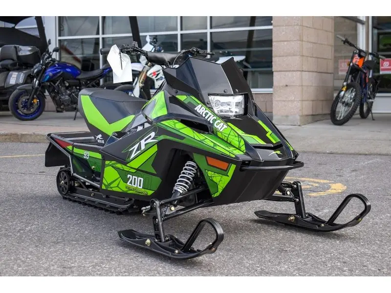 2025 Arctic Cat ZR 200 En inventaire