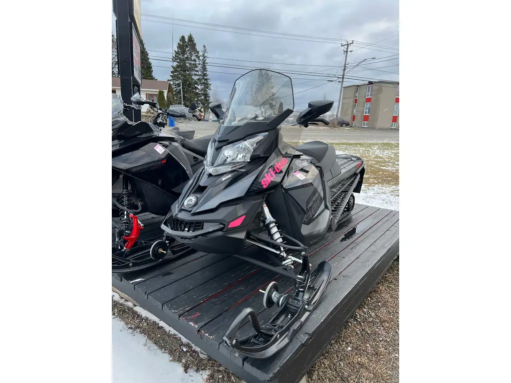 2018 Ski-Doo Renegade Adrenaline 900 Ace