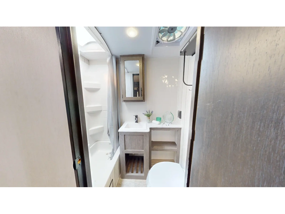 2025 Alpha Wolf 280qbs alt