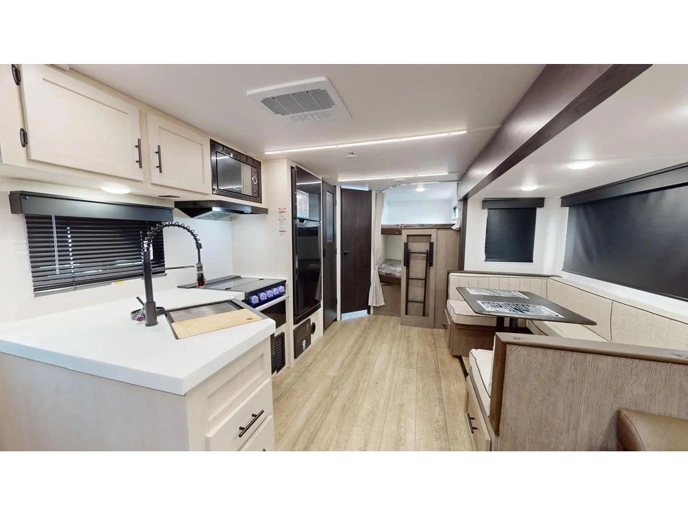 2025 Alpha Wolf 26dbh alt