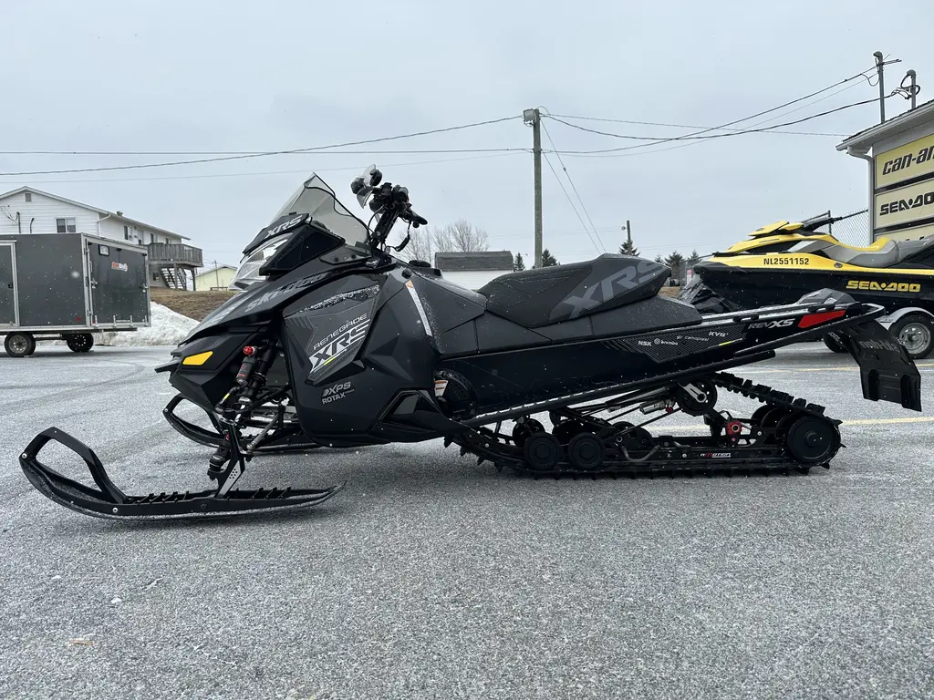 2016 Ski-Doo Renegade XRS 800