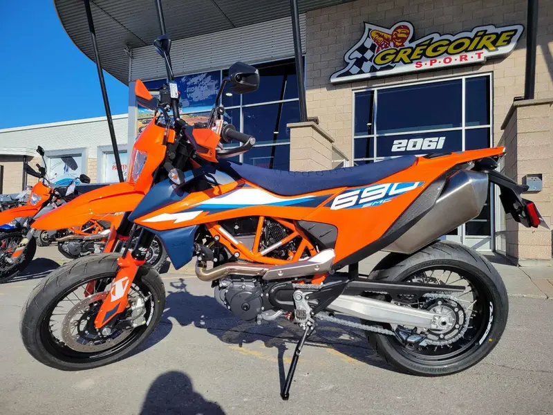 2024 KTM 690 SMC R En inventaire