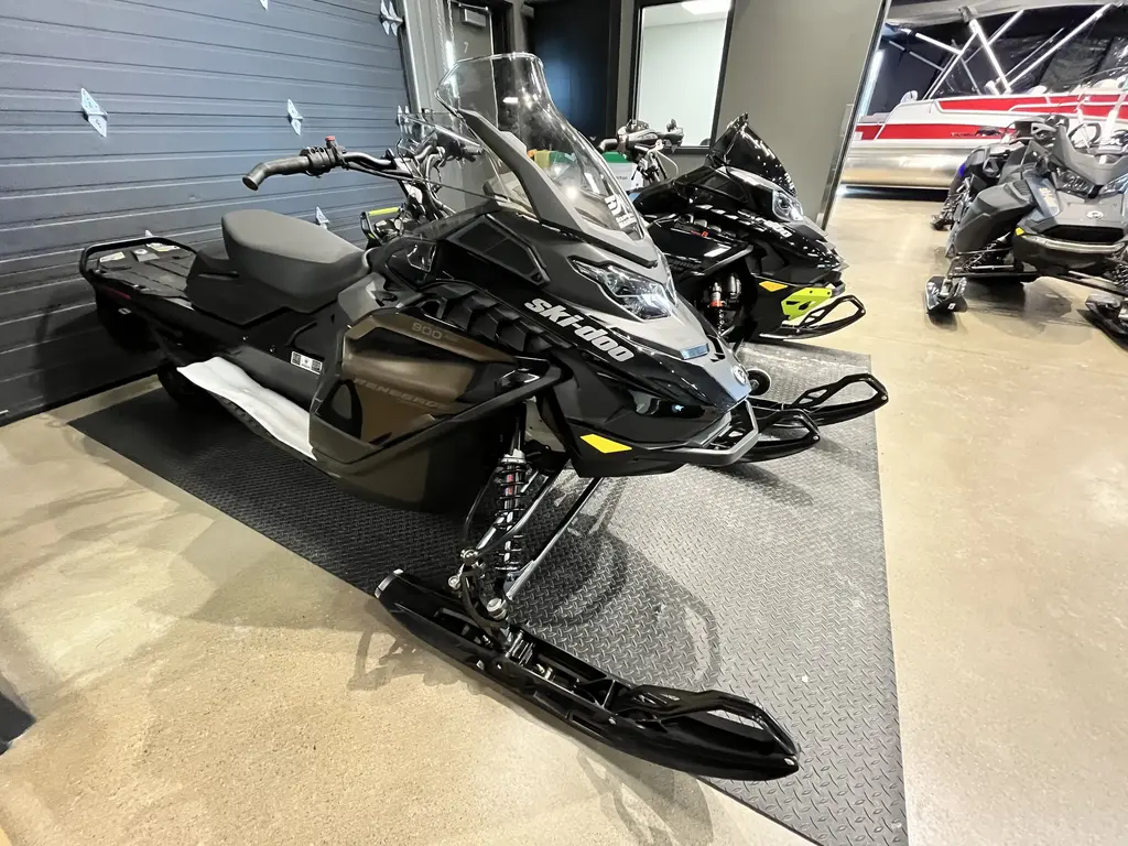 Ski-Doo RENEGADE ADRENALINE 900 ACE RipSaw 1.25'' E.S. 2025