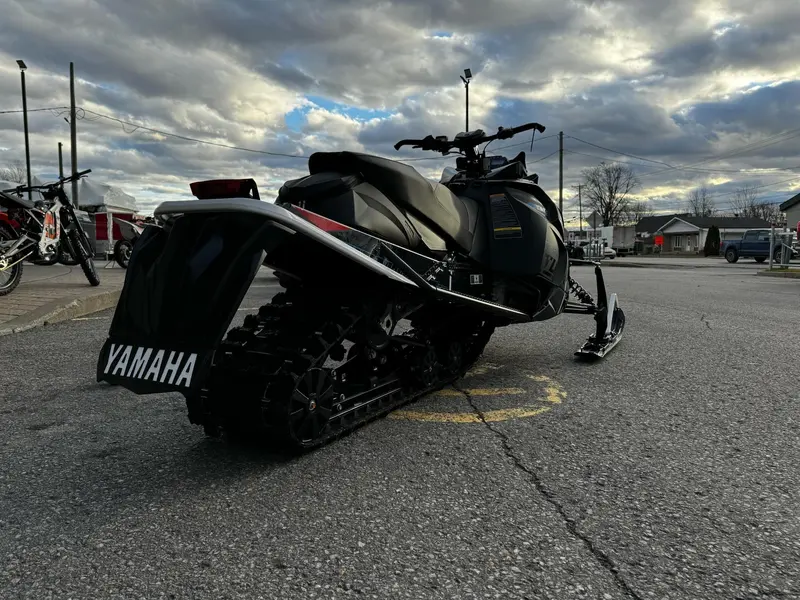 2025 Yamaha Sidewinder L-TX LE En inventaire