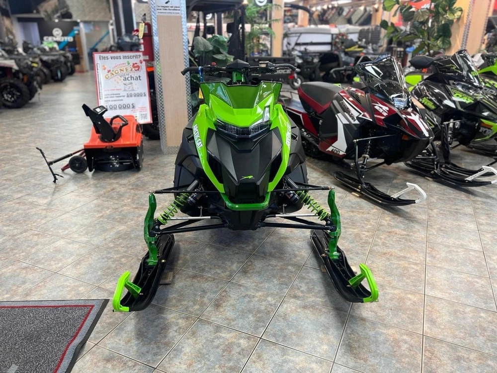 Arctic Cat Zr 858 R-xc Es 137 2025 alt